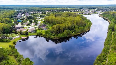8234 Westhaven Dr - Land Olakes, FL