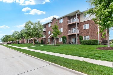 Springhill Ridge Apartments - Omaha, NE