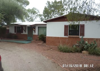 4051 E Alhambra Pl - Tucson, AZ