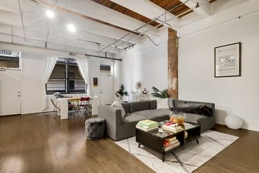 312 N May St #4I - Chicago, IL