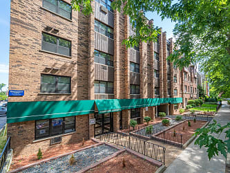 660 W Wrightwood Ave unit CL-305 - Chicago, IL