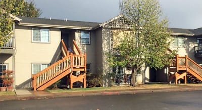 267 39th St unit 1 - Springfield, OR