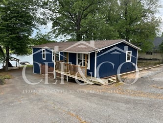 135 Lakeview Dr - undefined, undefined