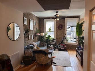 2138 W Webster Ave unit 1F - Chicago, IL