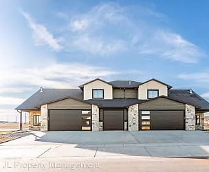 5546 W Colonial Ct - Sioux Falls, SD