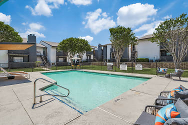 Melville Apartments - Dallas, TX