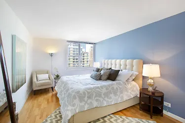355 S End Ave unit 18N - New York, NY