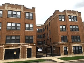 3119 W Lawrence Ave - Chicago, IL