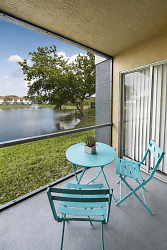 Sunny Lake Apartments - Lauderhill, FL