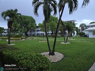 5200 NE 24th Terrace #C-107 - Fort Lauderdale, FL