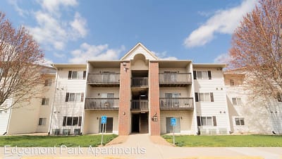 Pineview Place Apartments - Waterloo, IA