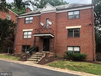 8711 Plymouth St #2 - Silver Spring, MD