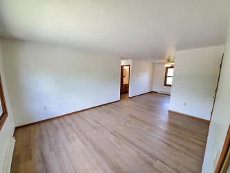 1321 Butts Ave unit 3 - Tomah, WI