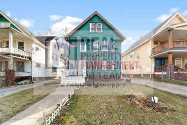 11316 Durant Ave unit Upper - Cleveland, OH