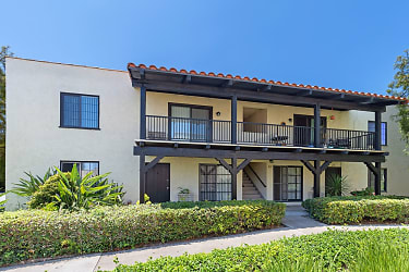 Mission Plaza Apartment Homes - Tustin, CA