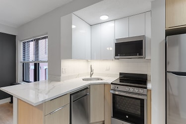 6026 N Winthrop Ave unit 4A - Chicago, IL