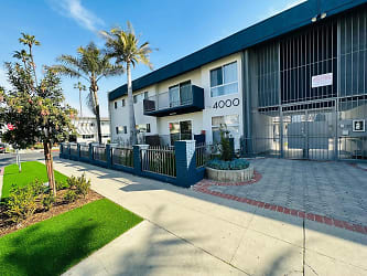 4000 Ursula Ave - Los Angeles, CA