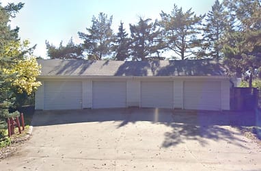 313 4th St NW unit 1 - Watertown, SD
