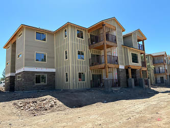 Villas On Lake Mary Apartments - Flagstaff, AZ