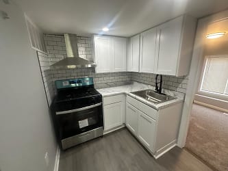 156 Warwick Rd unit C - undefined, undefined