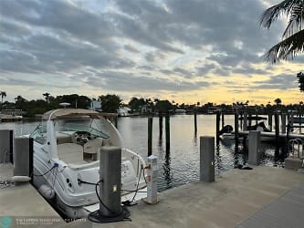 369 Sunset Dr - Fort Lauderdale, FL