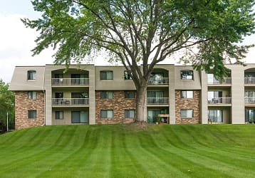 Willoway Apartments - Burnsville, MN