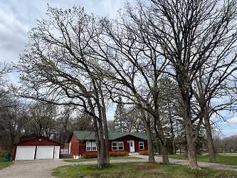715 95th St NW - Rice, MN