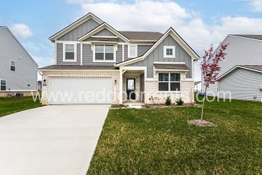 7356 Parkstay Ln - Indianapolis, IN