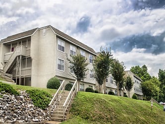 The Overlook Apartments - Huntsville, AL