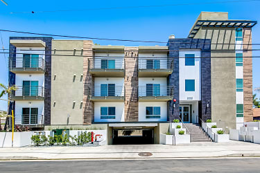 5338 Cartwright Ave. Apartments - North Hollywood, CA