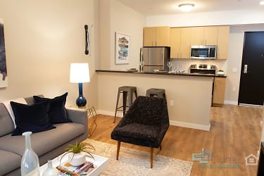 The Tristan Apartments - Portland, OR
