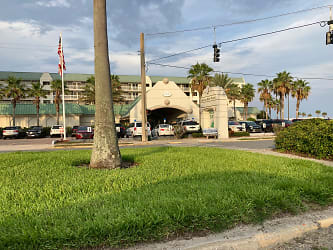 2700 N Atlantic Ave unit 422 - Daytona Beach, FL