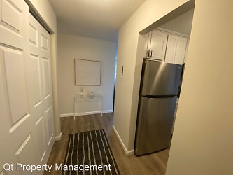 H2 Flats Apartments - Mounds View, MN