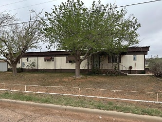 312 SW Ave D - Andrews, TX