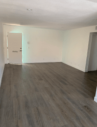 11040 Hesby St unit 102 - Los Angeles, CA