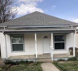 454 W 4th St - Hoisington, KS