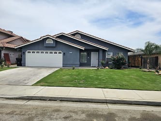 667 Lopez Ave - Shafter, CA