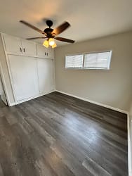 7641 Bright Ave Unit C top-frnt - Whittier, CA