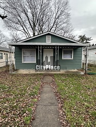 2165 White Ave - Indianapolis, IN