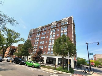 6930 N Greenview Ave unit 708 - Chicago, IL
