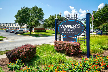 Waters Edge Townhomes Apartments - Halethorpe, MD