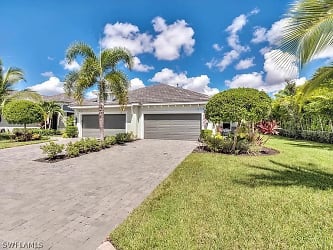 7035 Mistral Wy - Fort Myers, FL