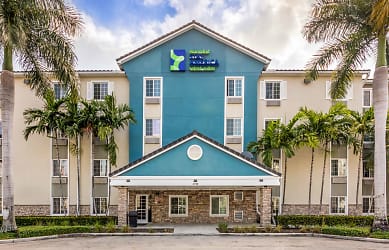Furnished Studio - Fort Lauderdale - Airport - West Apartments - Davie, FL