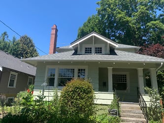 3503 SE Caruthers St - Portland, OR