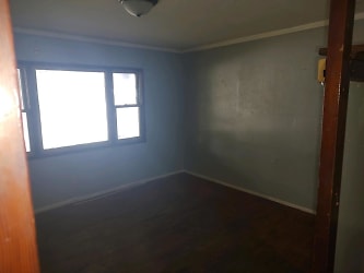 311 E Spring St unit 2 - undefined, undefined