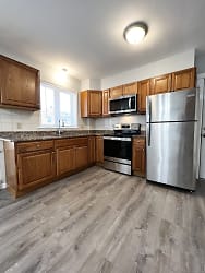 528 High St #1 - Middletown, CT