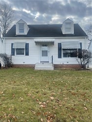 21504 Watson Rd - Maple Heights, OH