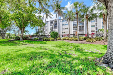 2121 Collier Ave #401 - Fort Myers, FL