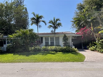 300 Manor Pl - Coral Gables, FL