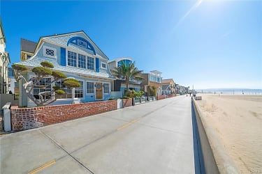 2028 The Strand - Hermosa Beach, CA